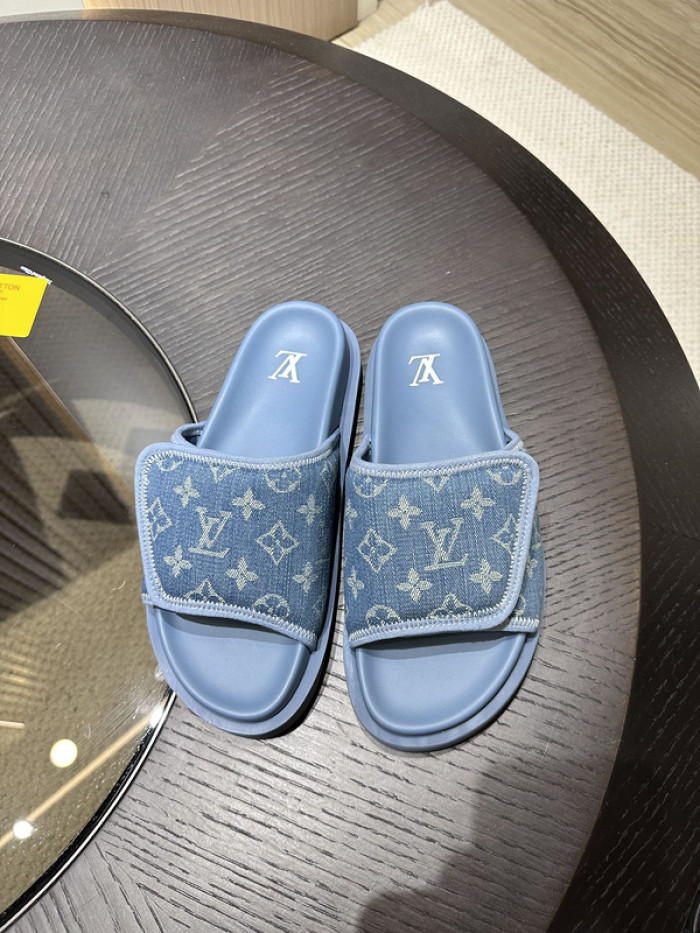 LV SANDALS