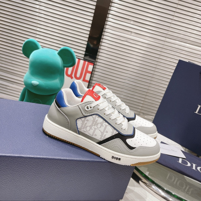 D10r B27 Low Top Sneaker