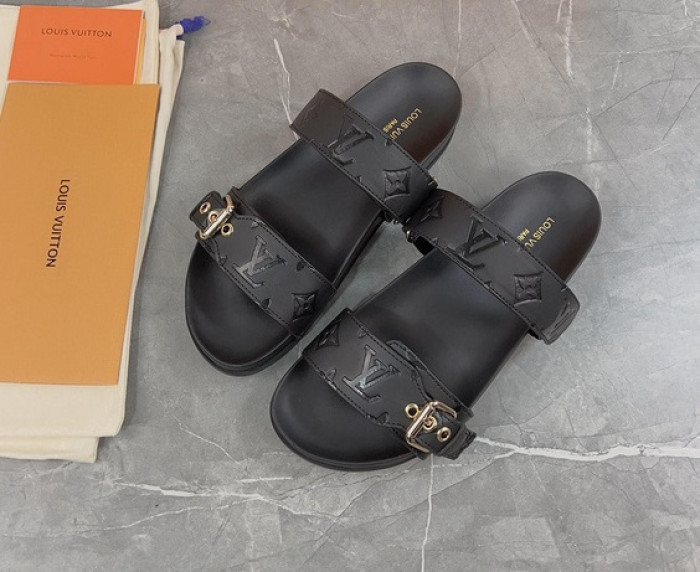 LV SANDALS