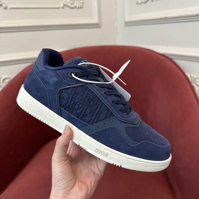 D10r B27 Low Top Sneaker
