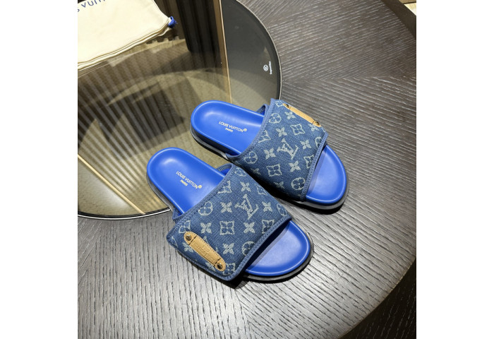 LV SANDALS