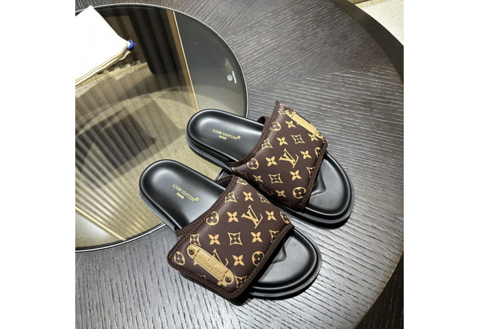LV SANDALS