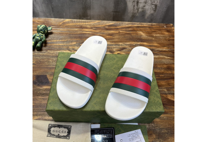 GUCC SANDALS