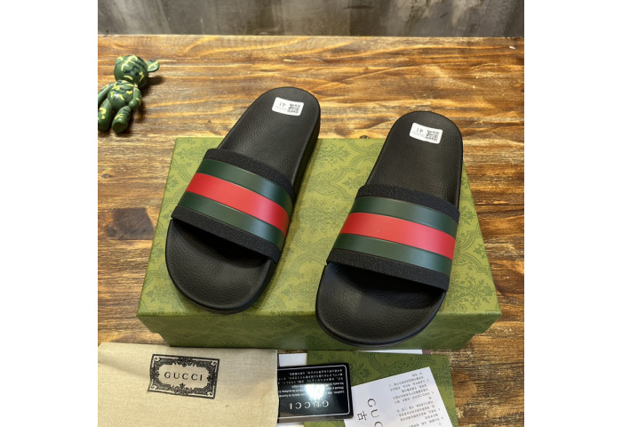 GUCC SANDALS