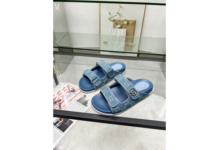 GUCC SANDALS