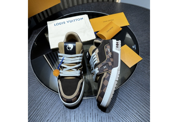 LV Trainer Sneaker