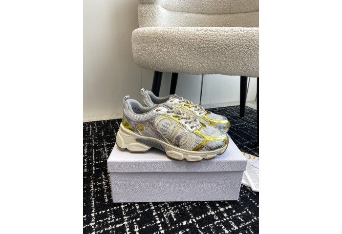 Dior SNEAKER