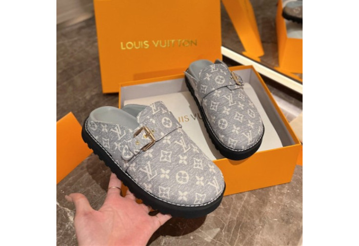 LV SANDALS