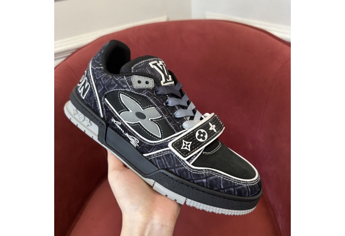 LV Trainer Sneaker
