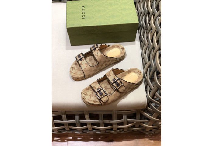 GUCC SANDALS