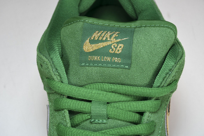 nike sb dunk low pro st. patrick