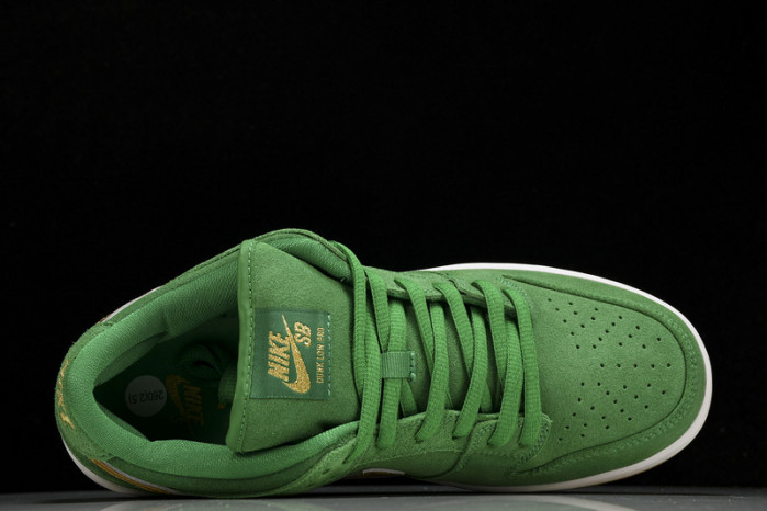 nike sb dunk low pro st. patrick