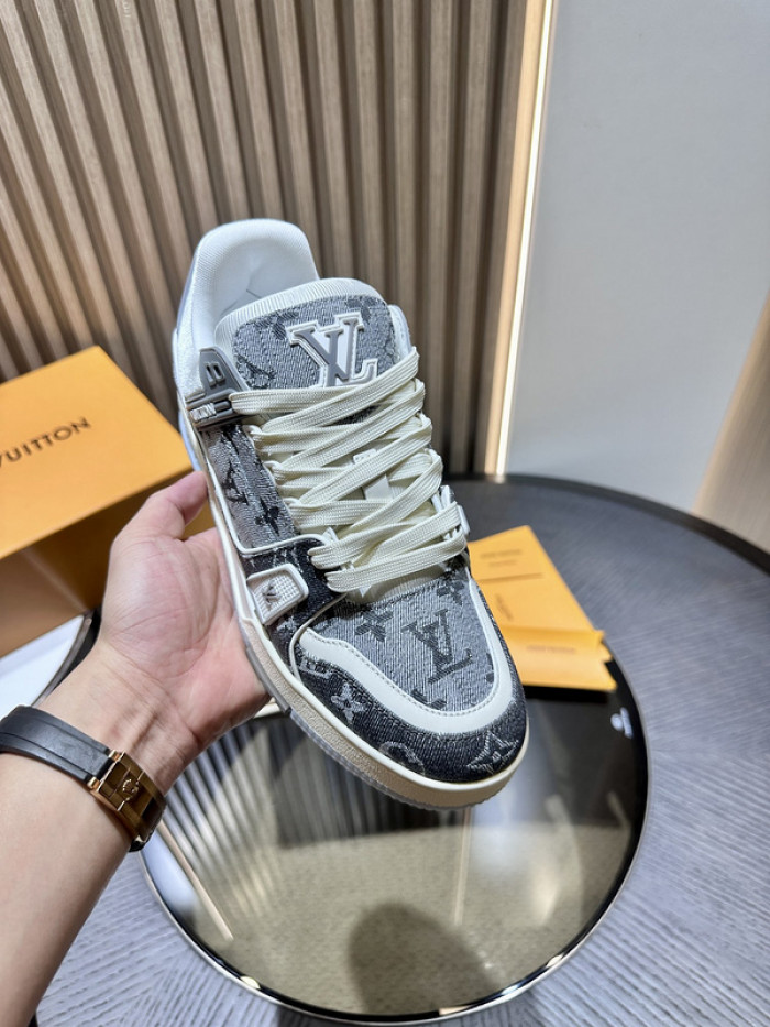 LV Trainer Sneaker