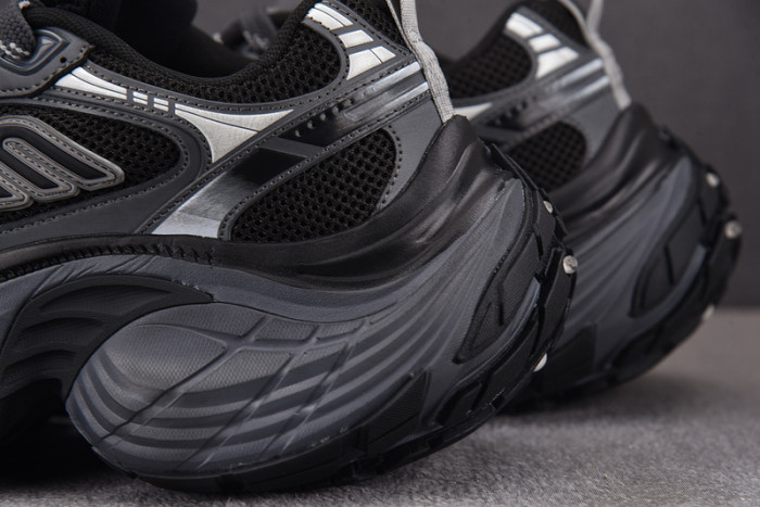 Balenciaga 6XL Sneaker