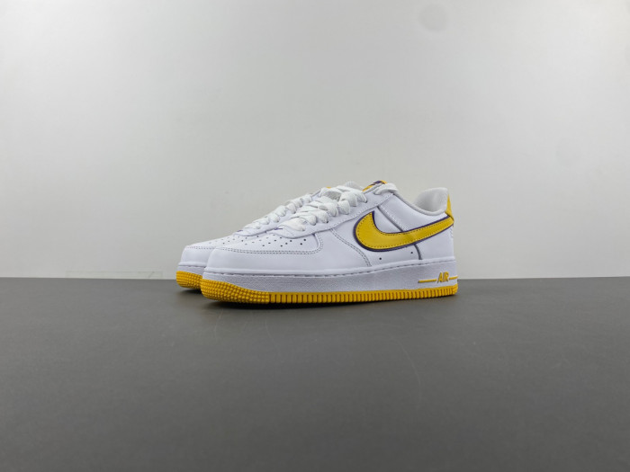 Kobe Bryant x Nike Air Force 1 Low FZ1151-100