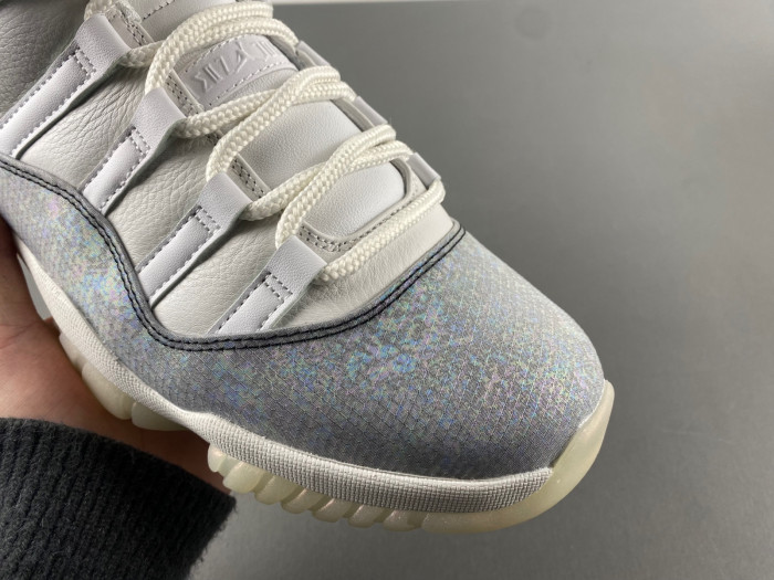 Air Jordan 11 Low 2025 “Snake” HQ7000-001