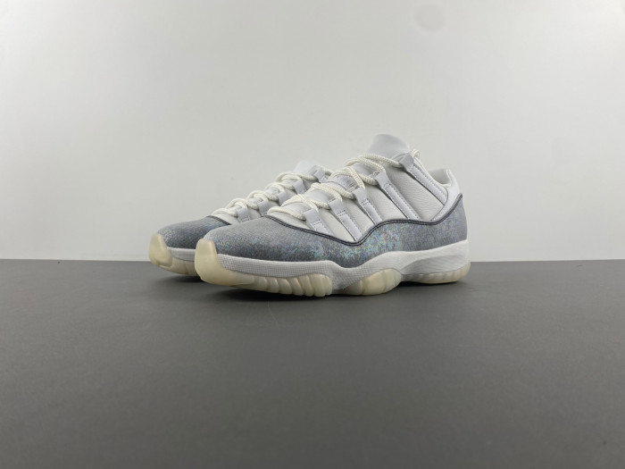 Air Jordan 11 Low 2025 “Snake” HQ7000-001