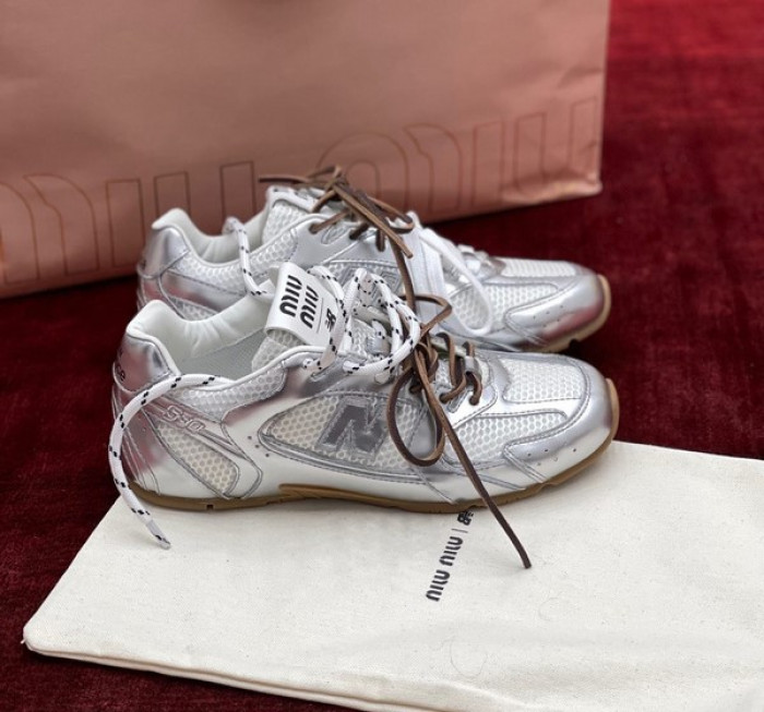 NEW BALANCE X MIUMIU SNEAKER