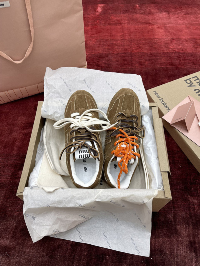 NEW BALANCE X MIUMIU SNEAKER