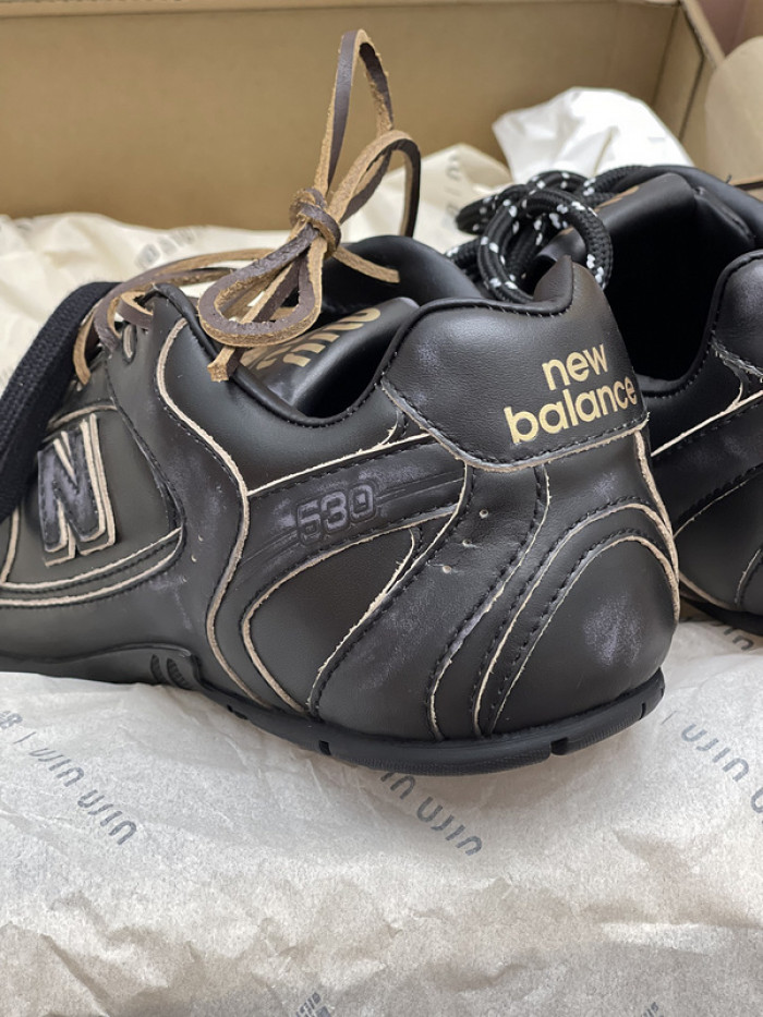 NEW BALANCE X MIUMIU SNEAKER