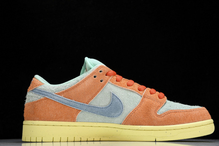 nike sb dunk low orange emerald rise dv5429-800