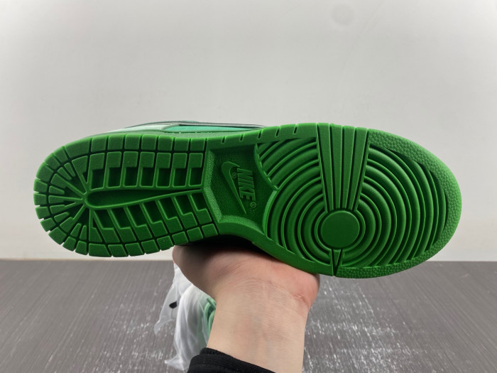 nike sb dunk low concepts bright green lobster bv1310-303