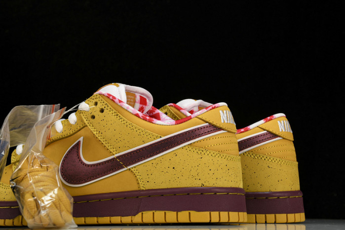 nike sb dunk low yellow lobster 313170-137566