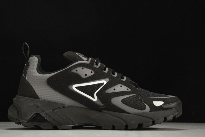 lv runner tatic sneaker