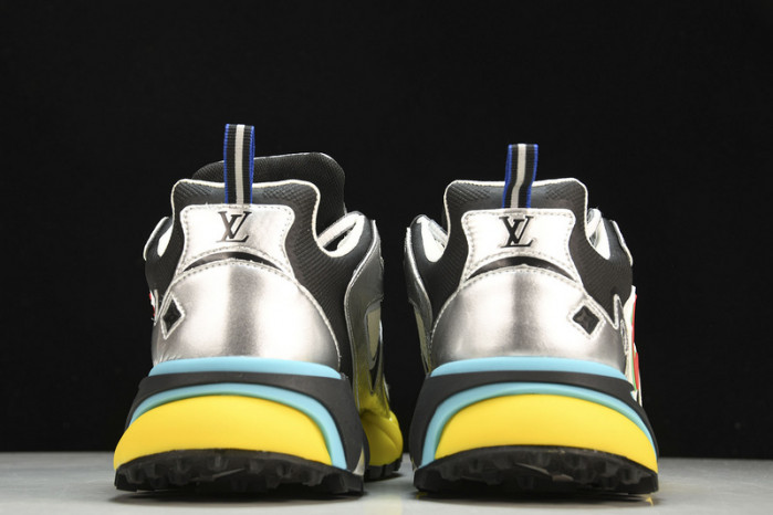 lv runner tatic sneaker