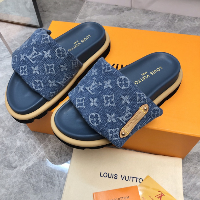 LV SANDALS