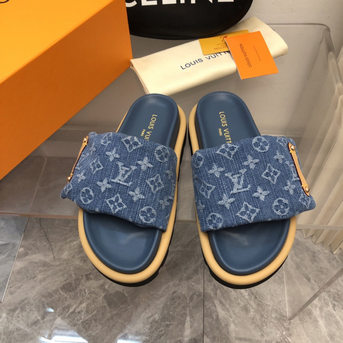 LV SANDALS