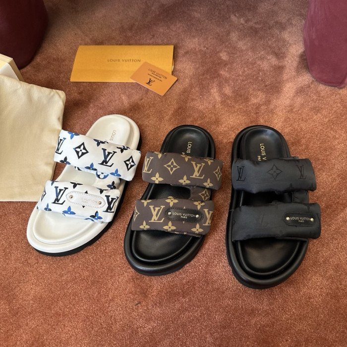 LV SANDALS