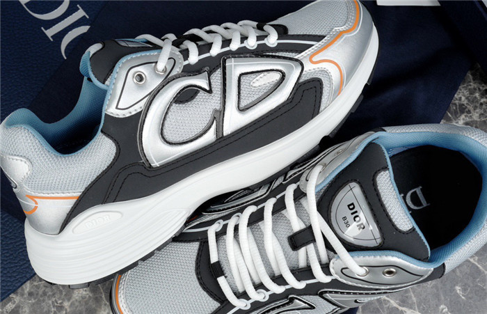 D*or b30 sneaker