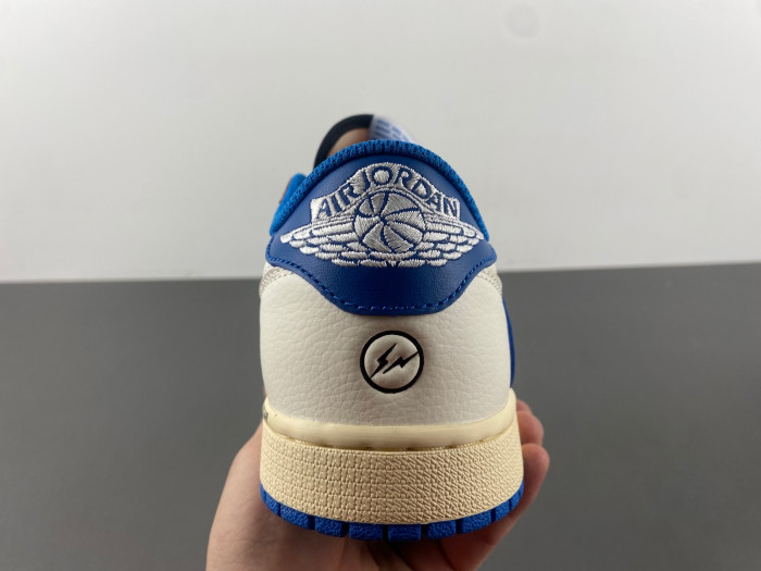 JORDAN 1 RETRO LOW OG SP TRAVIS SCOTT DM7866-104