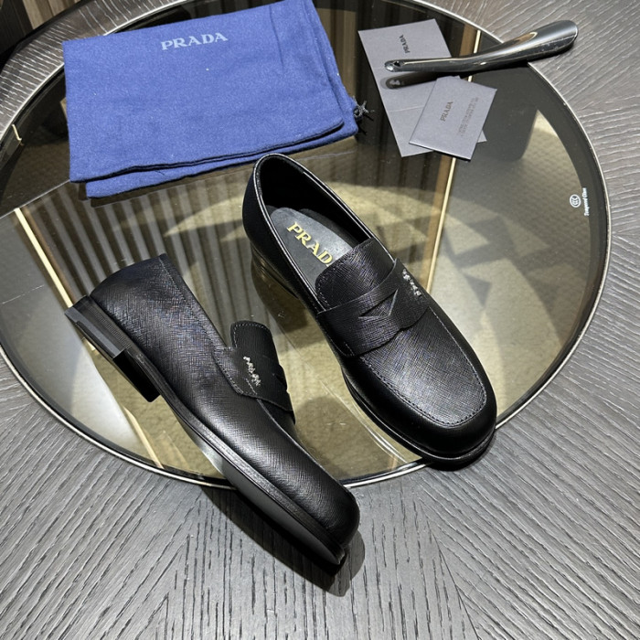 PR0DA LOAFERS