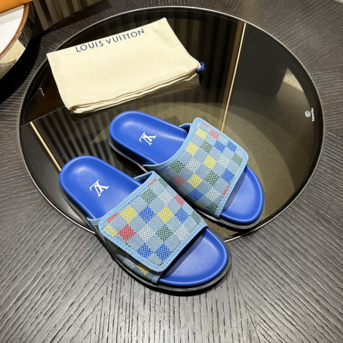 LV SANDALS