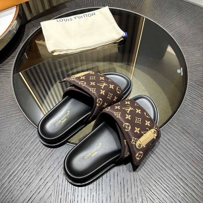 LV SANDALS