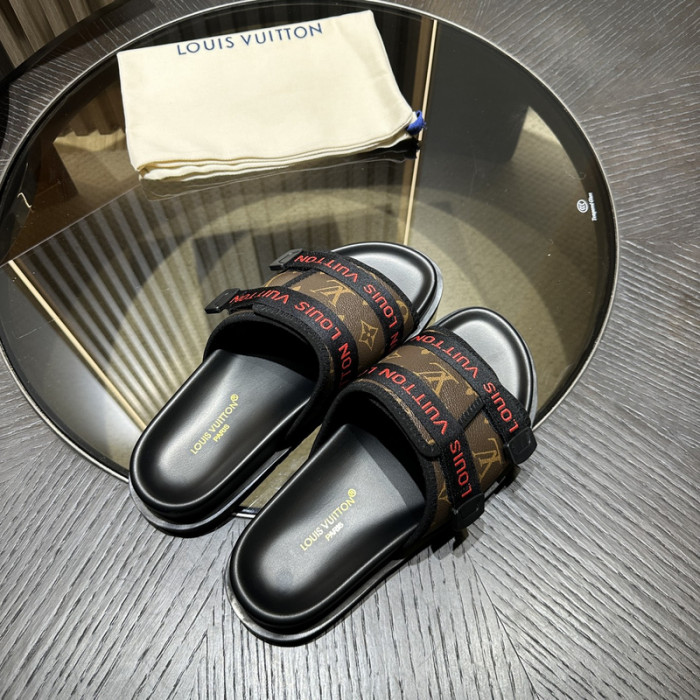 LV SANDALS