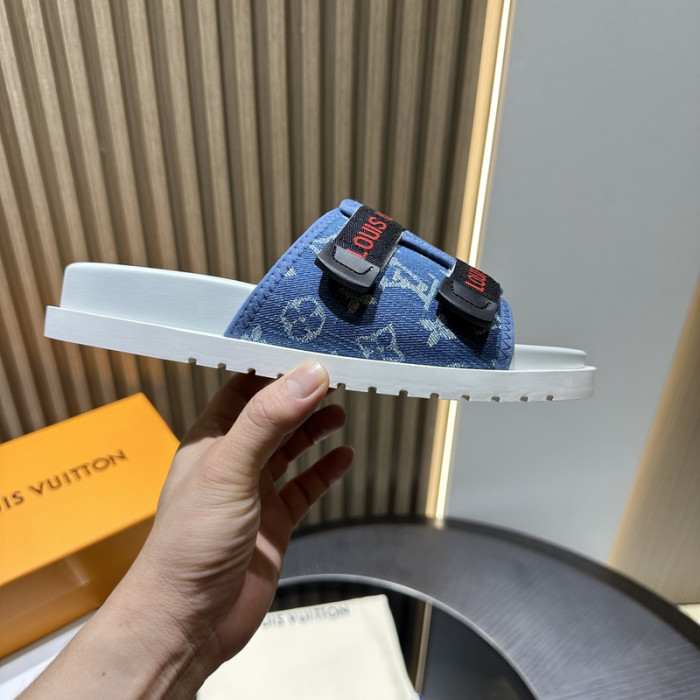 LV SANDALS