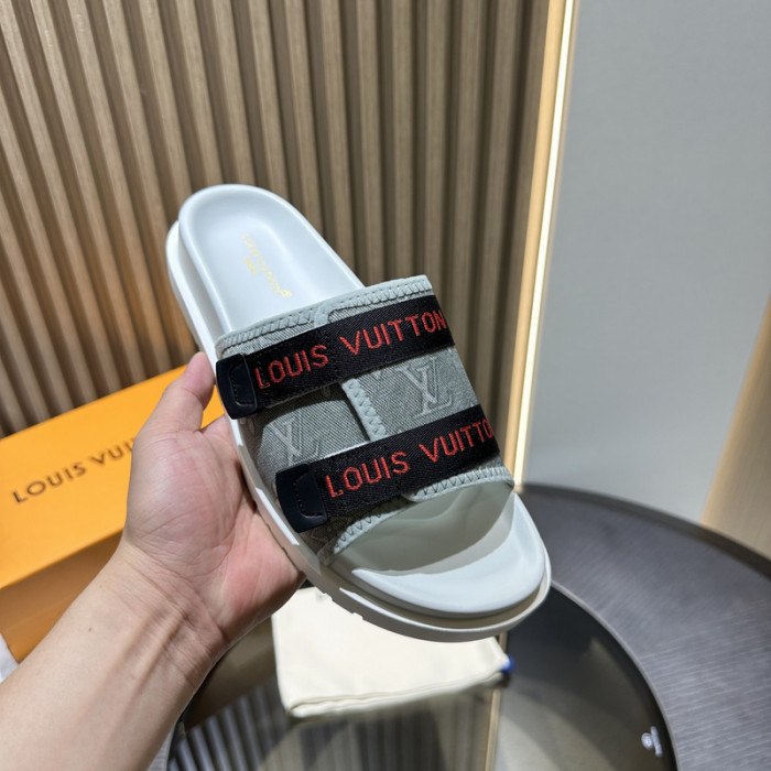 LV SANDALS