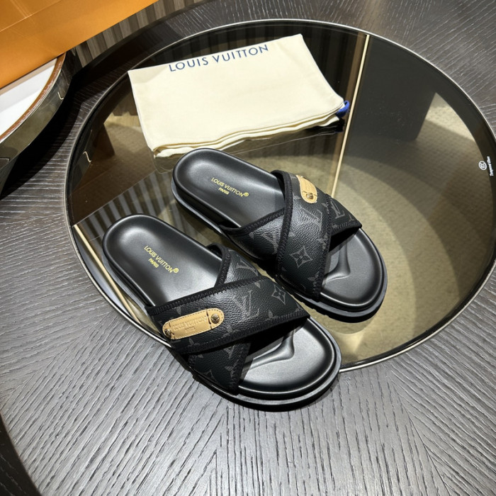 LV SANDALS