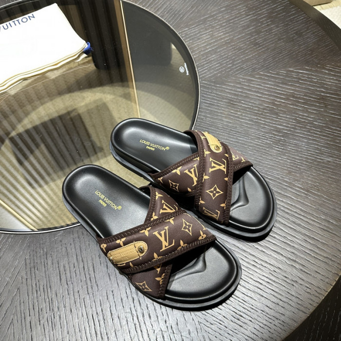 LV SANDALS