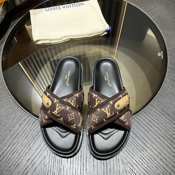 LV SANDALS
