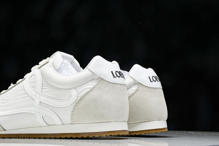 Loe*we Ballet Runner