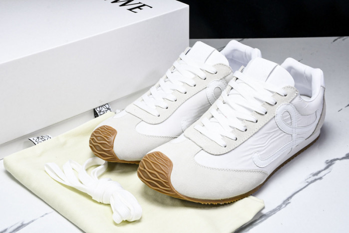 Loe*we Ballet Runner