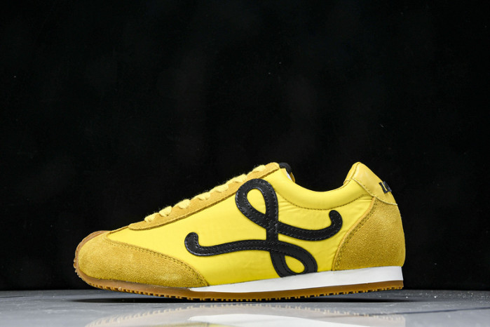 Loe*we Ballet Runner