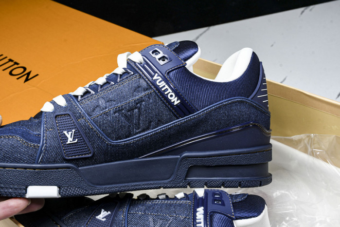 LV Trainer Sneaker