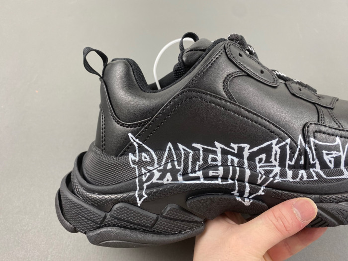 blcg sneaker triple.s.gomma beige letters