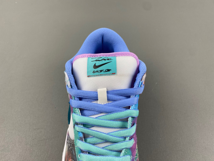 nike sb dunk low futura laboratories bleached aqua