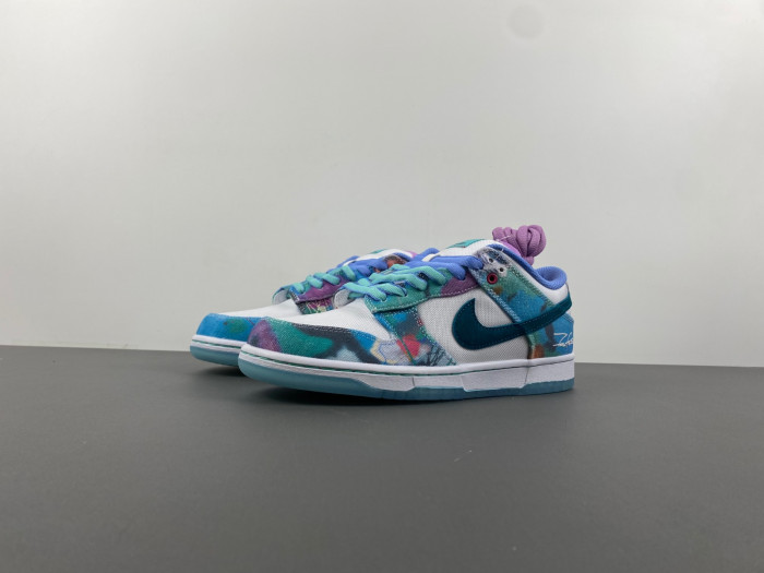nike sb dunk low futura laboratories bleached aqua